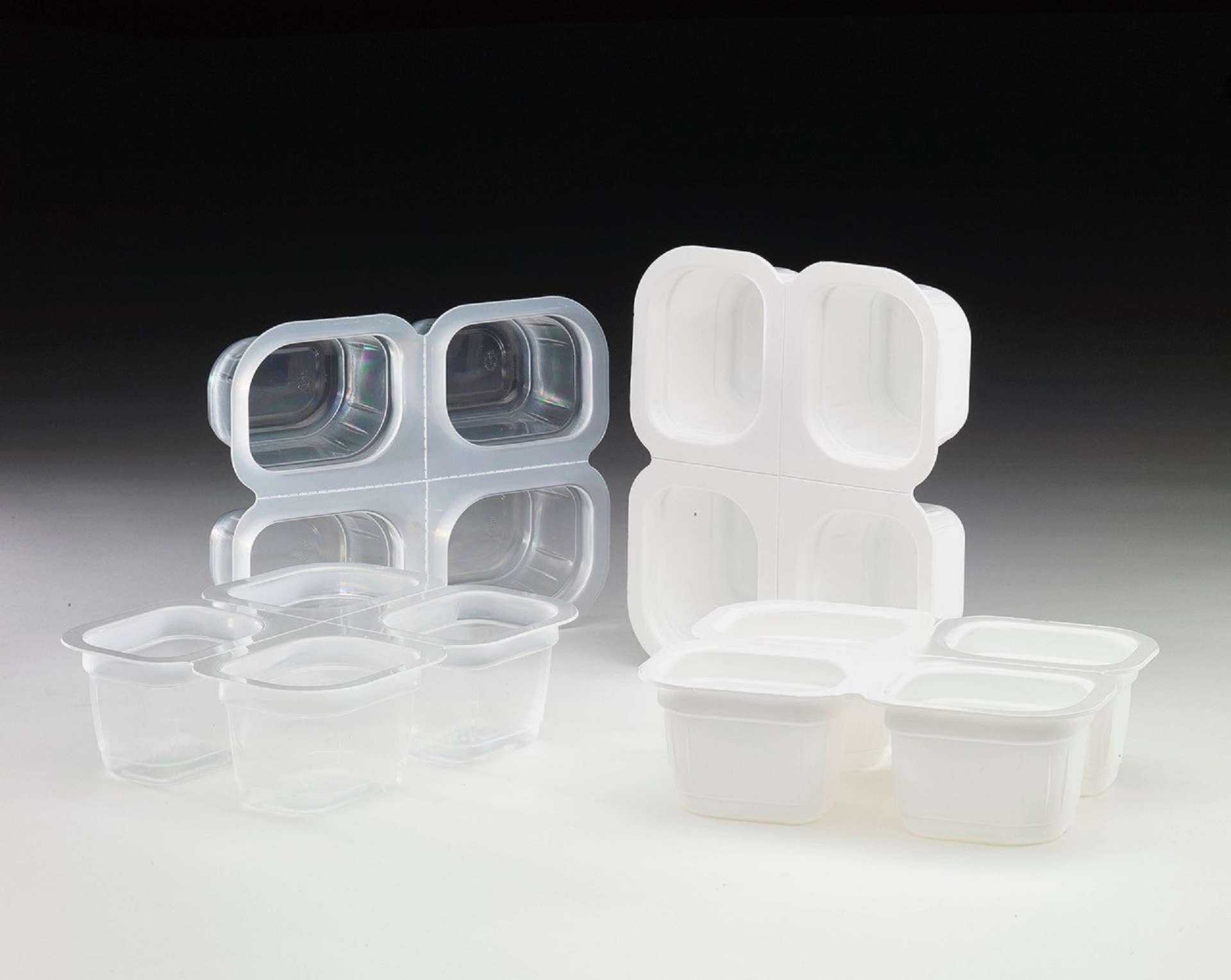 Plastic packages. Пластик контейнер Packing. Контейнер для формообразования. Контейнер для капп. Контейнер для печенья.